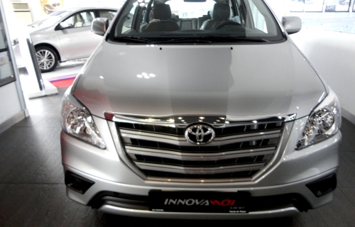 Toyota Innova 2.0E-2015